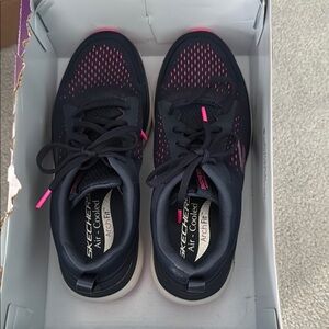 Skechers Women's Dark Blue and Hot Pink Sneakers NWT